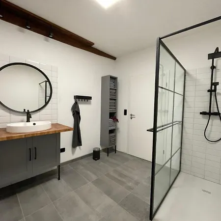 Stilvolle, Zentrale Ferienwohnung Bocksbruecke Mit Parkplatz Salzwedel Exterior foto